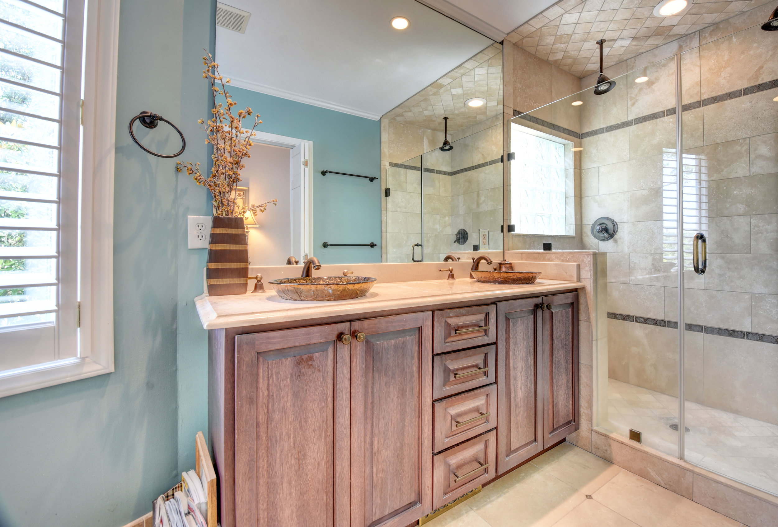 842 Shinn Point Rd Wilmington-print-041-111-Master Bathroom-4200x2844-300dpi.jpg