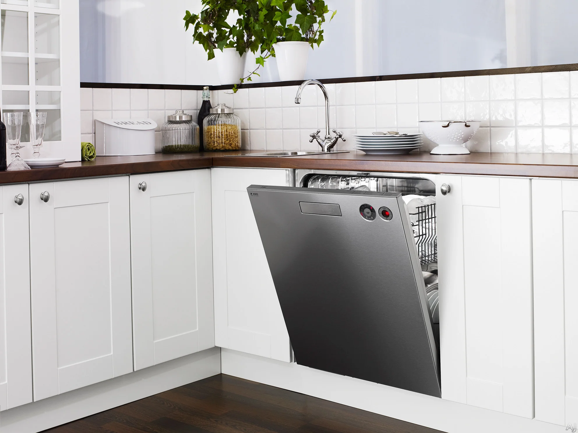 D5434XLS_kitchen.jpg