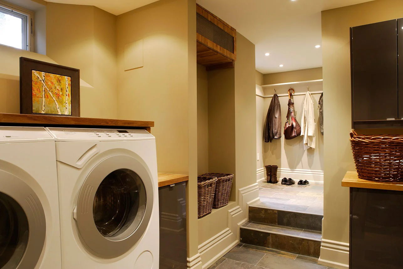 bathroom-interior-design-apartment-ideas-interesting-small-laundry-room-designs-using-wall-cavity-and-rattan-baskets-for-organizing-spot-and-place-a-wooden-counter-above-washing-machine-also-walk-in.jpg