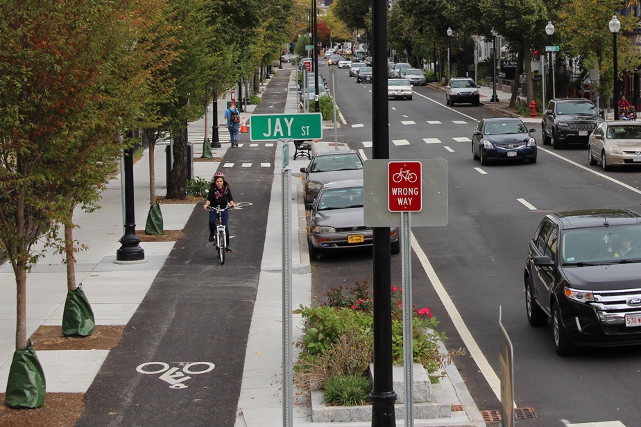 WESTERN AVE COMPLETE STREETS