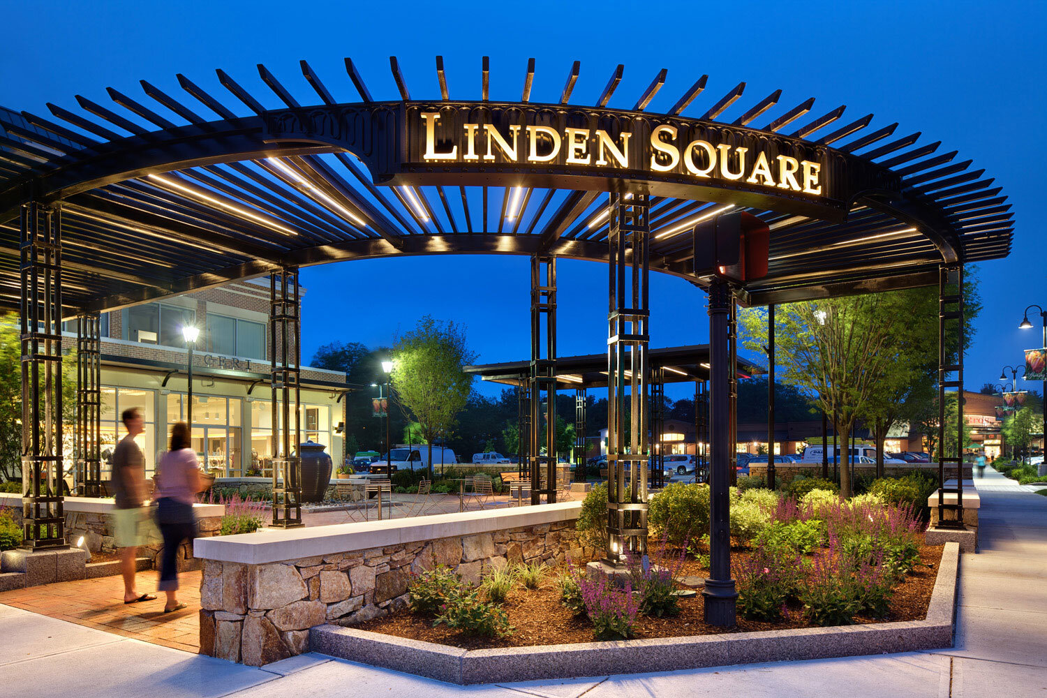 LINDEN SQUARE