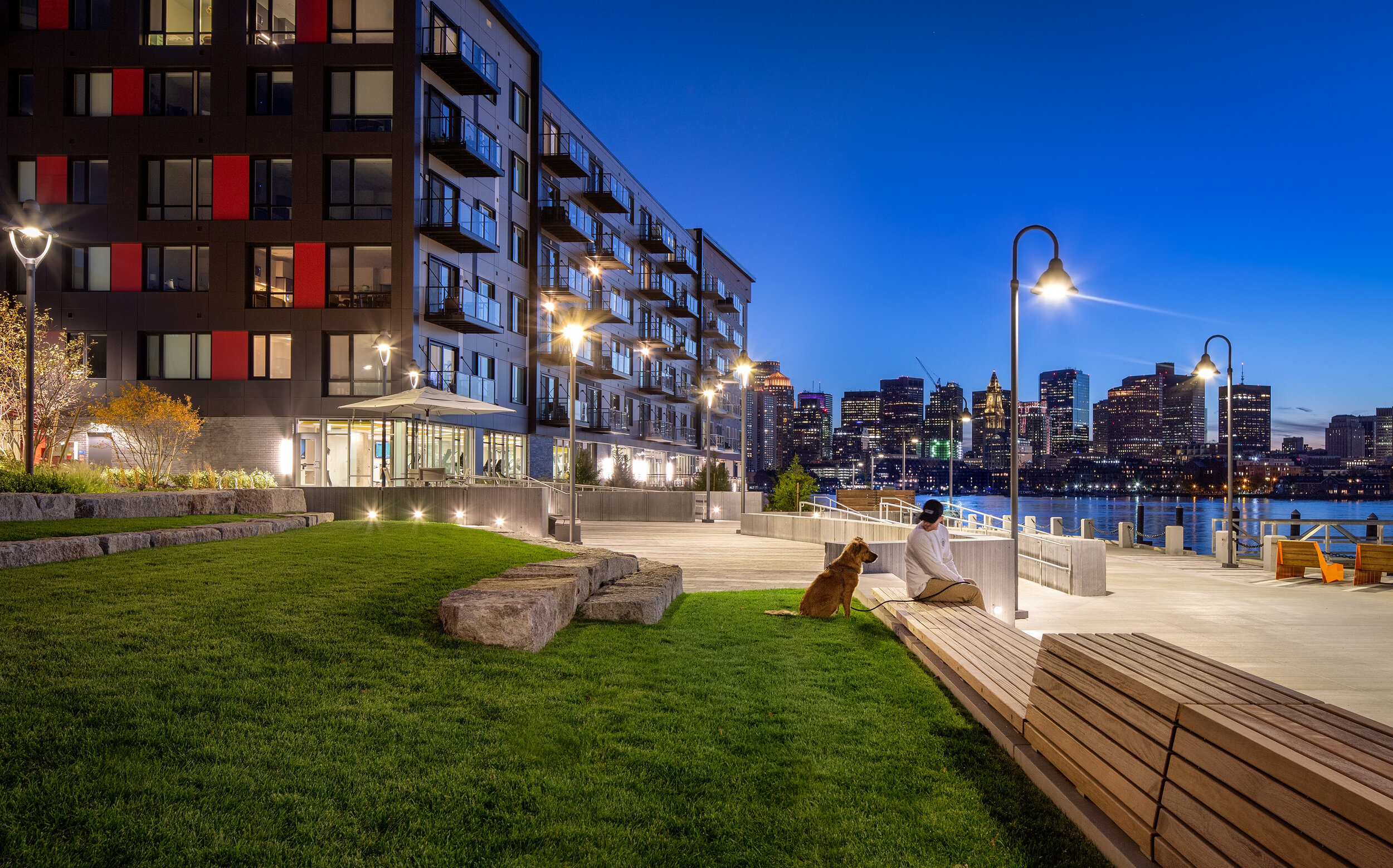  Outdoor seating at Clippership Wharf (Photo by Ed Wonsek) 