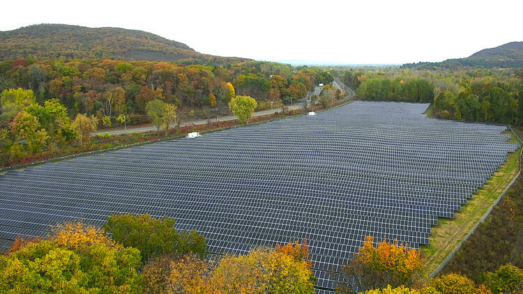 Holyoke_MA_Mt+Tom+Solar+and+Energy+Storage (1).jPG