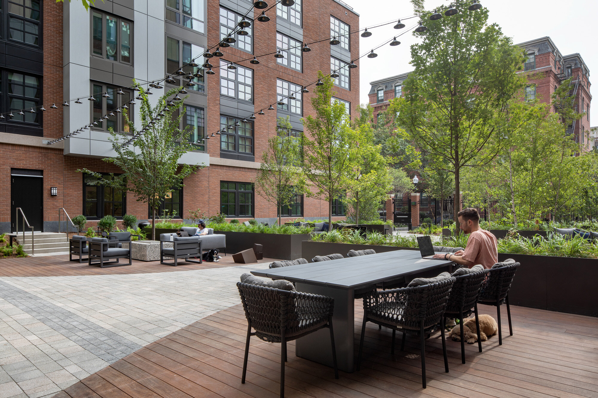 The Smith courtyard (photo by Ed Wonsek)