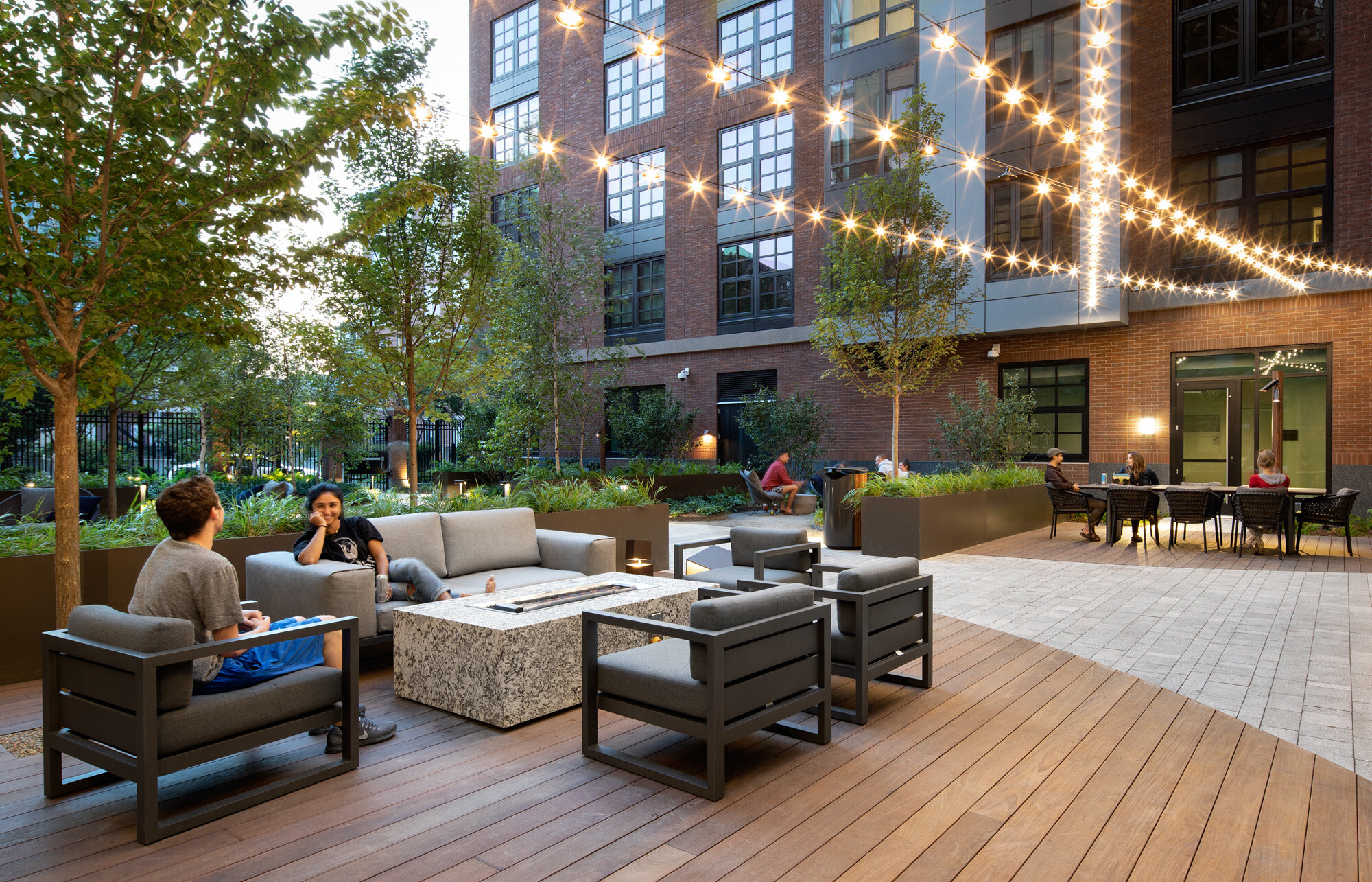 Larger gathering area in The Smith courtyard (photo by Ed Wonsek)