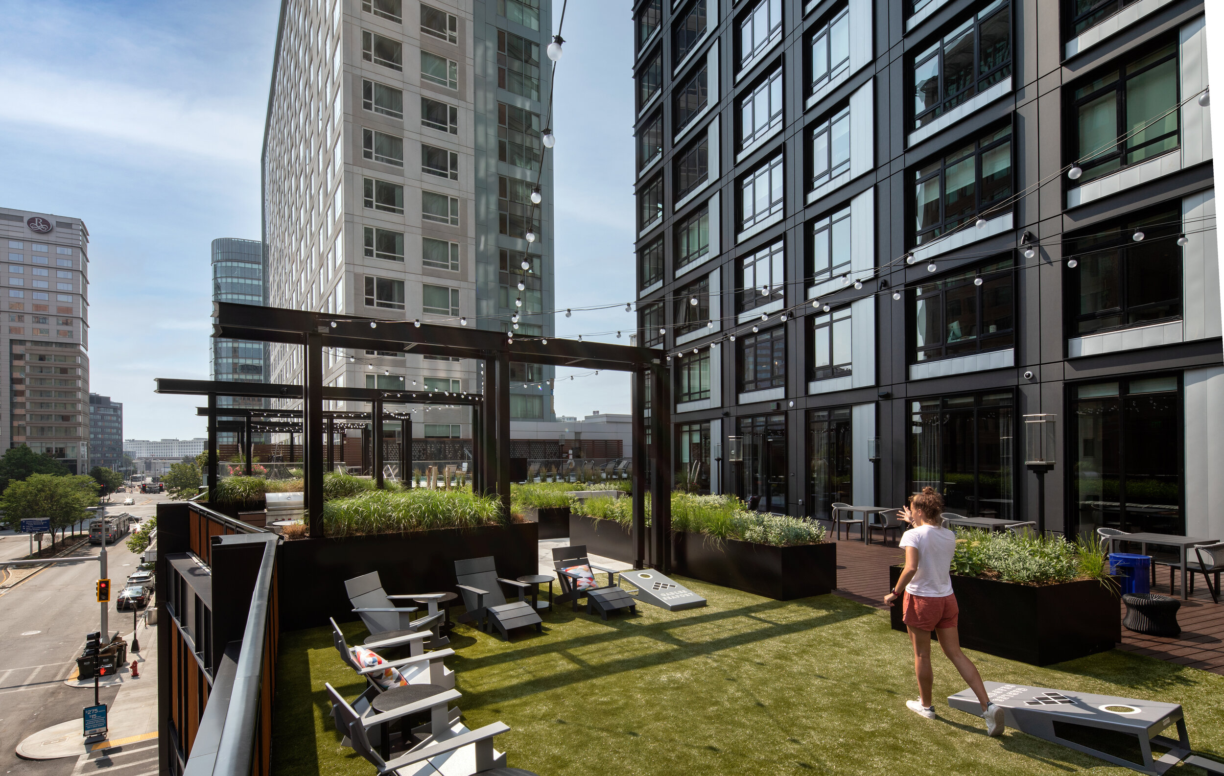  Flexible green space at Gables Seaport Amenity Terrace (Photo by Ed Wonsek) 