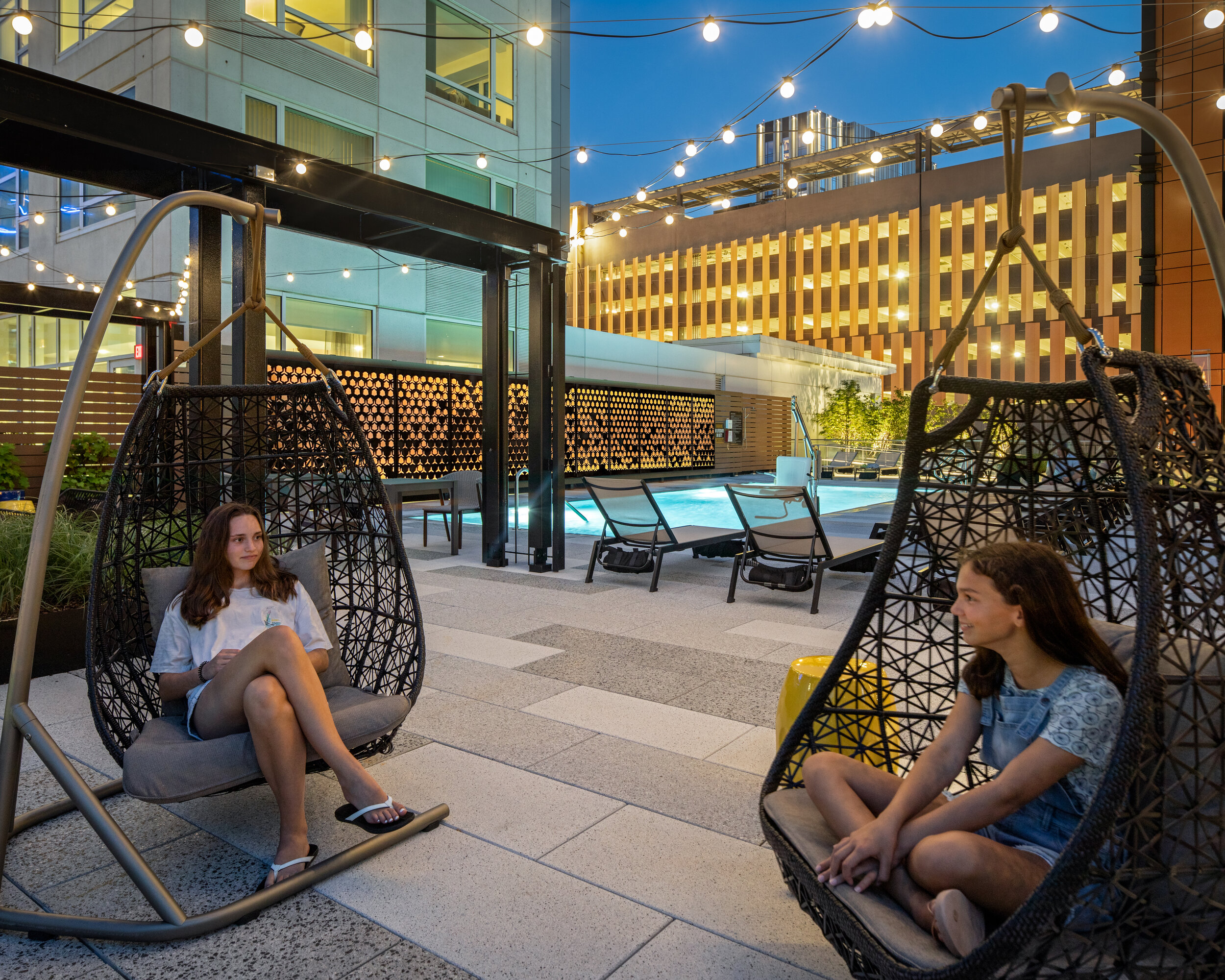  Pool and mixed seating options at Gables Seaport Amenity Terrace (Photo by Ed Wonsek) 