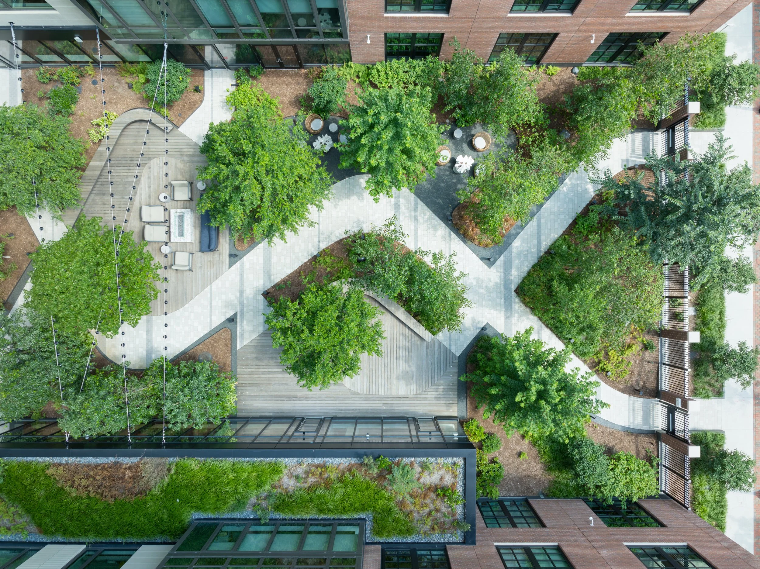 Courtyard at The Smith apartments (photo by Ed Wonsek)