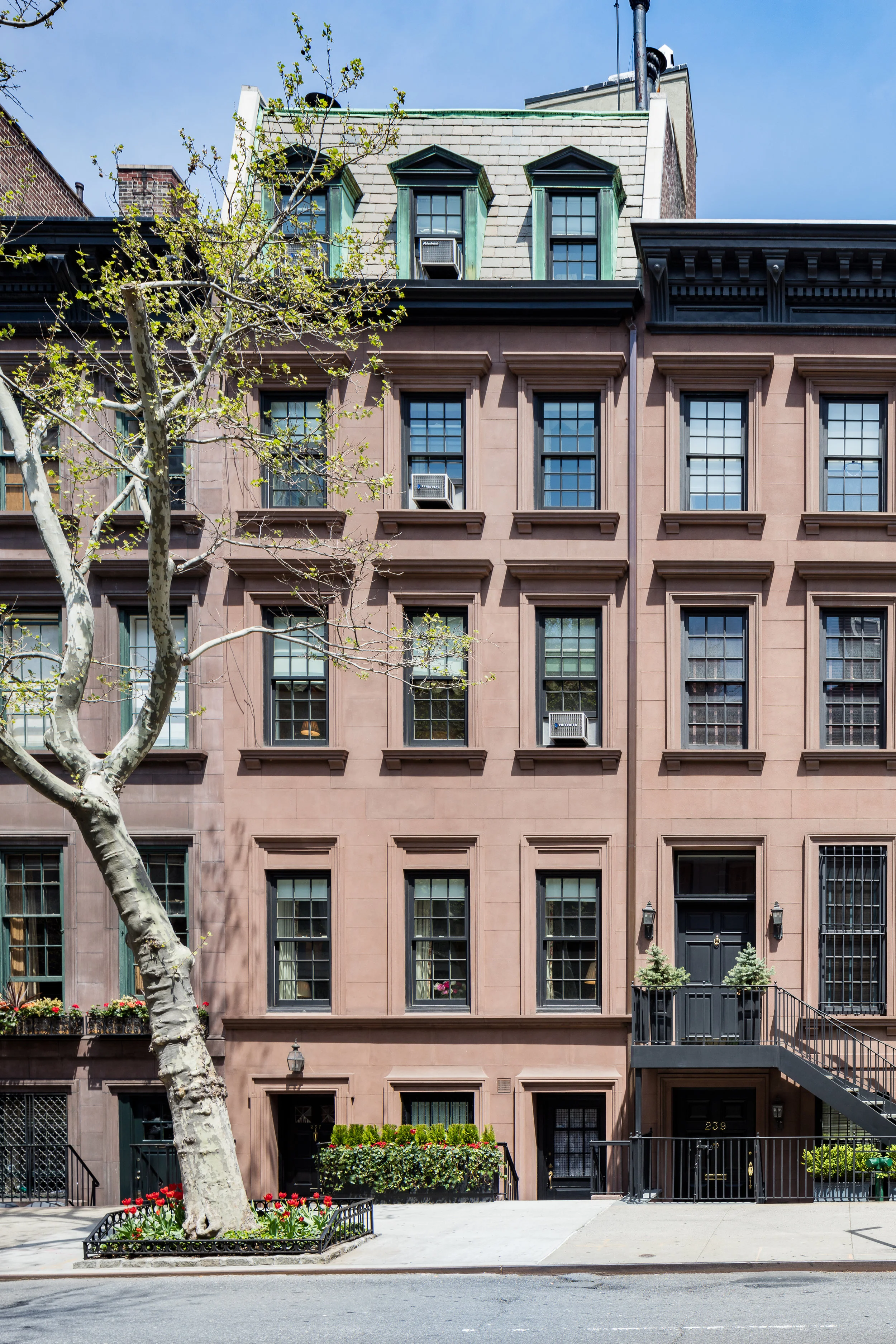 Exclusive 237 East 61st_MG_0879.jpg