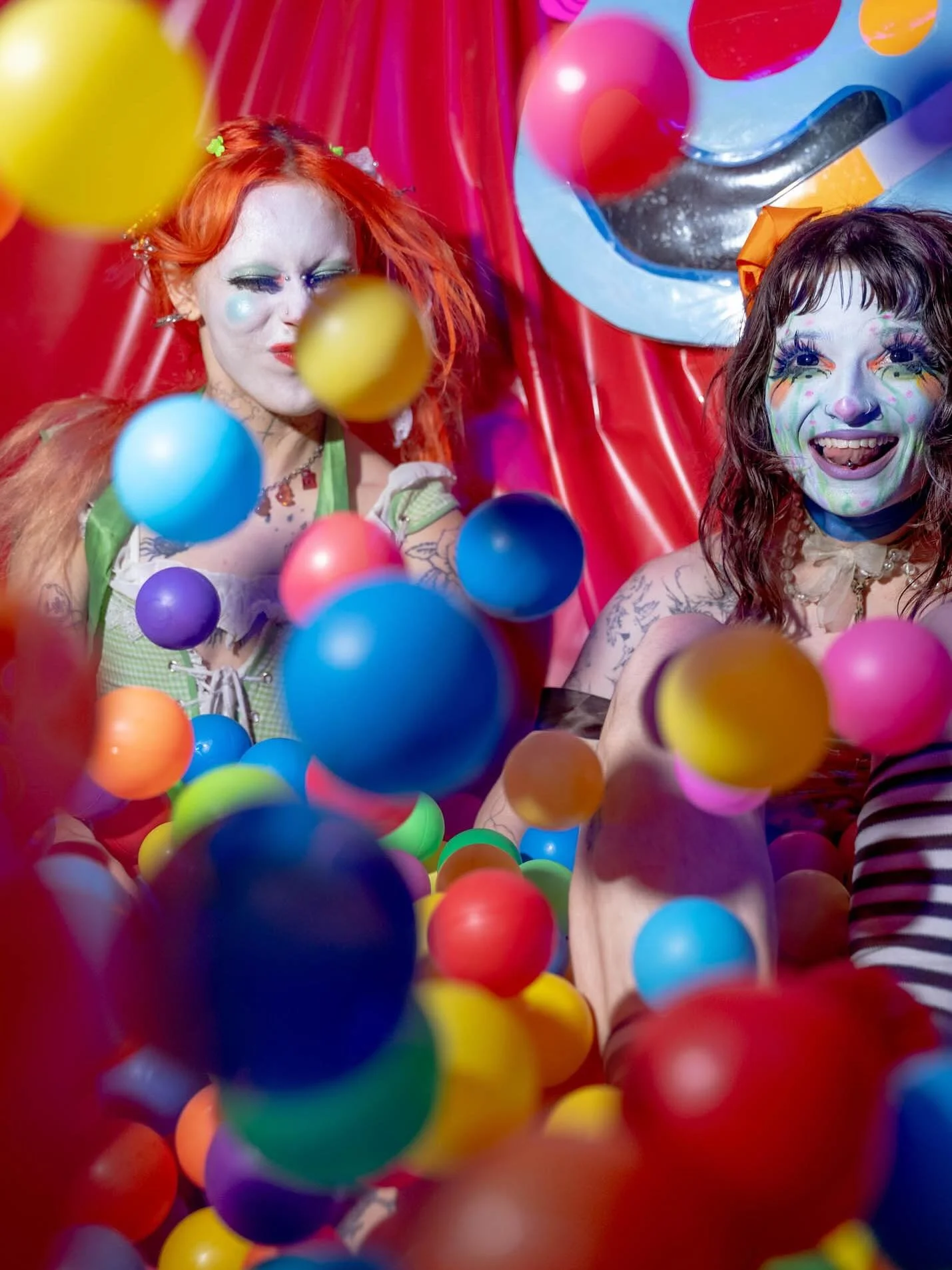 Underwater Clown Rodeo
🤡😈🤡😈🤡