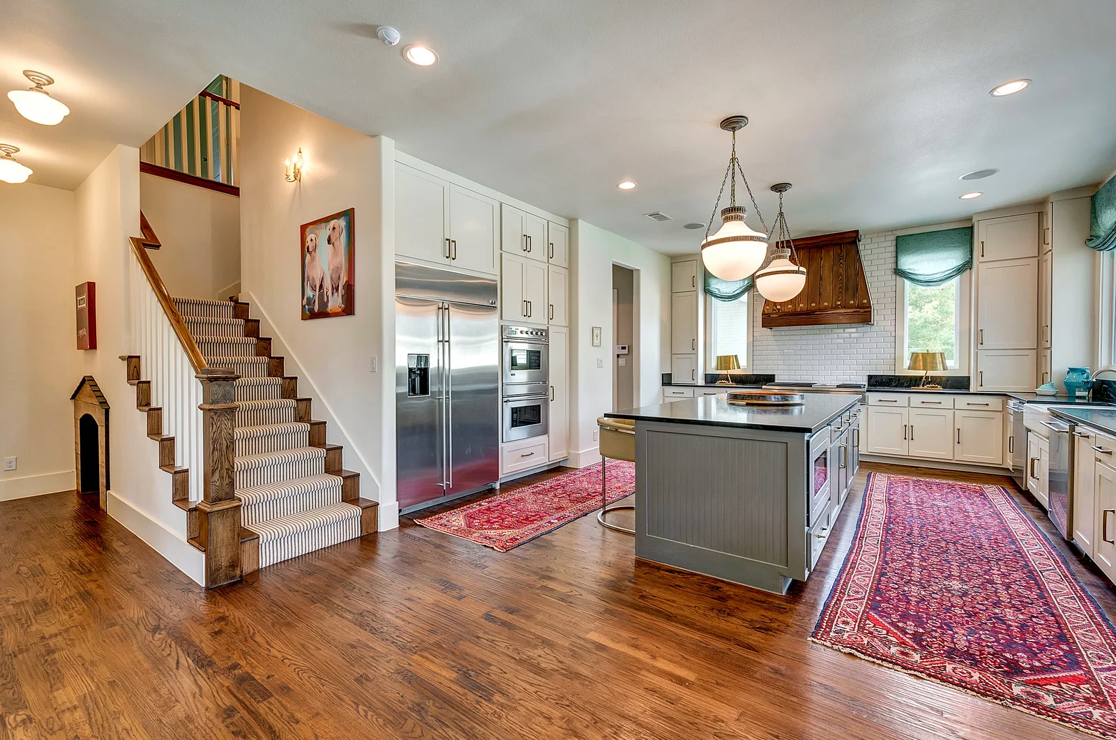 Kitchen 2.jpg
