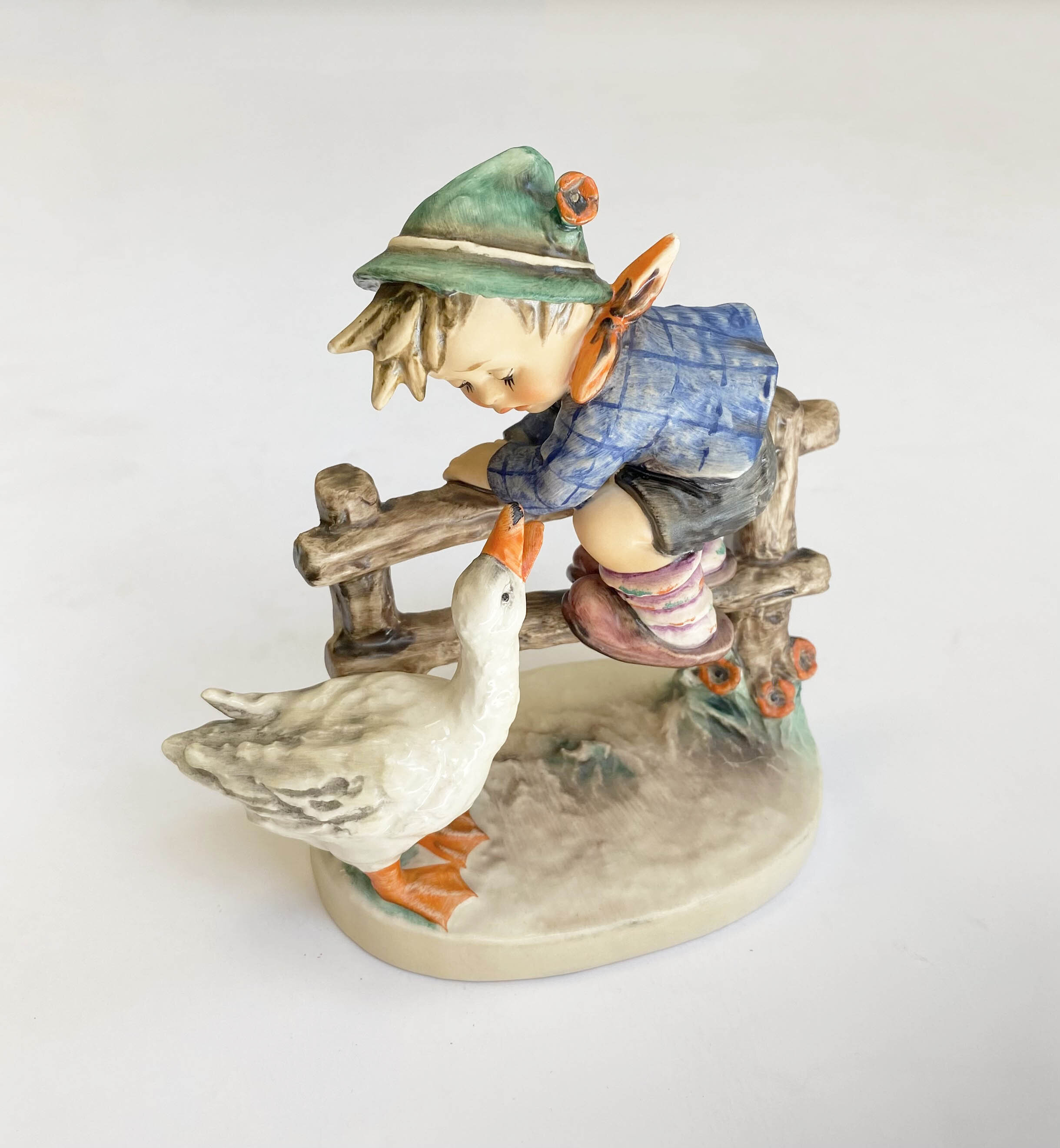 Hummel - Barnyard Hero