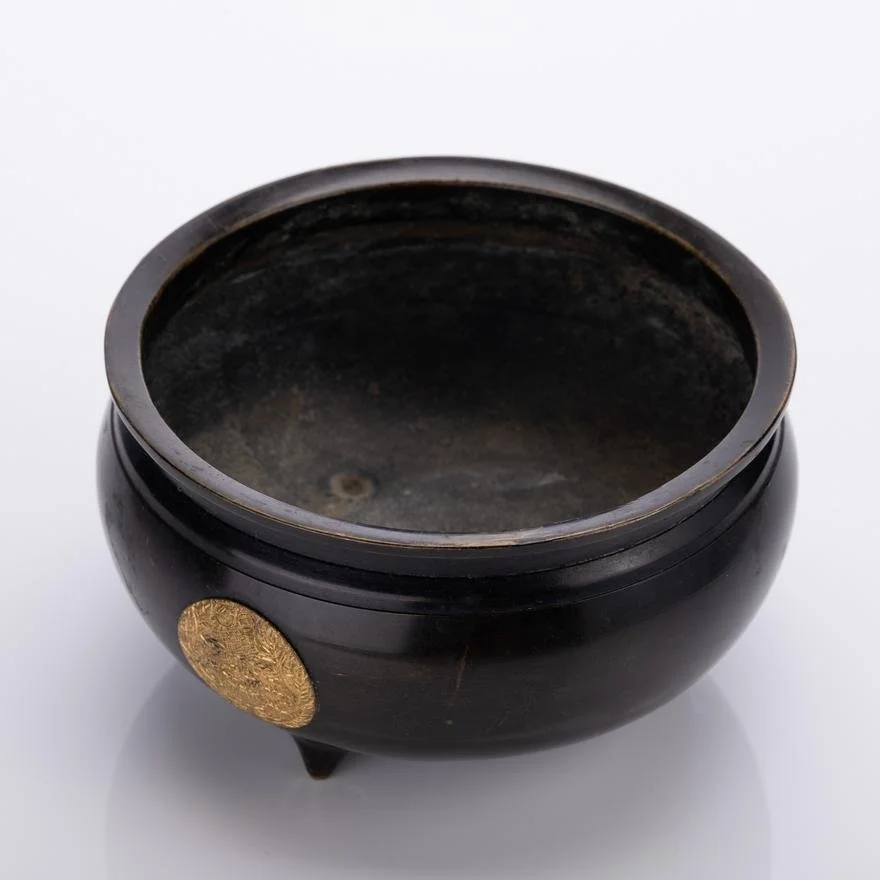 JAPANESE BRONZE CENSER 2.jpg