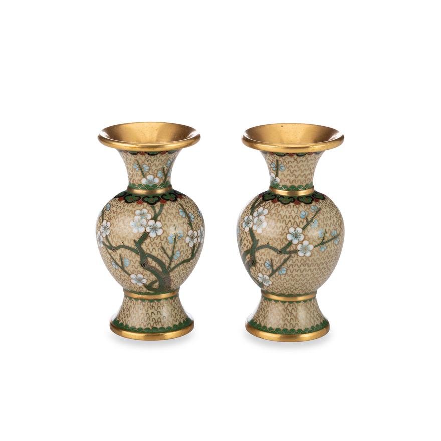 PAIR OF JAPANESE CLOISONNÉ FLORAL VASES 2.jpg
