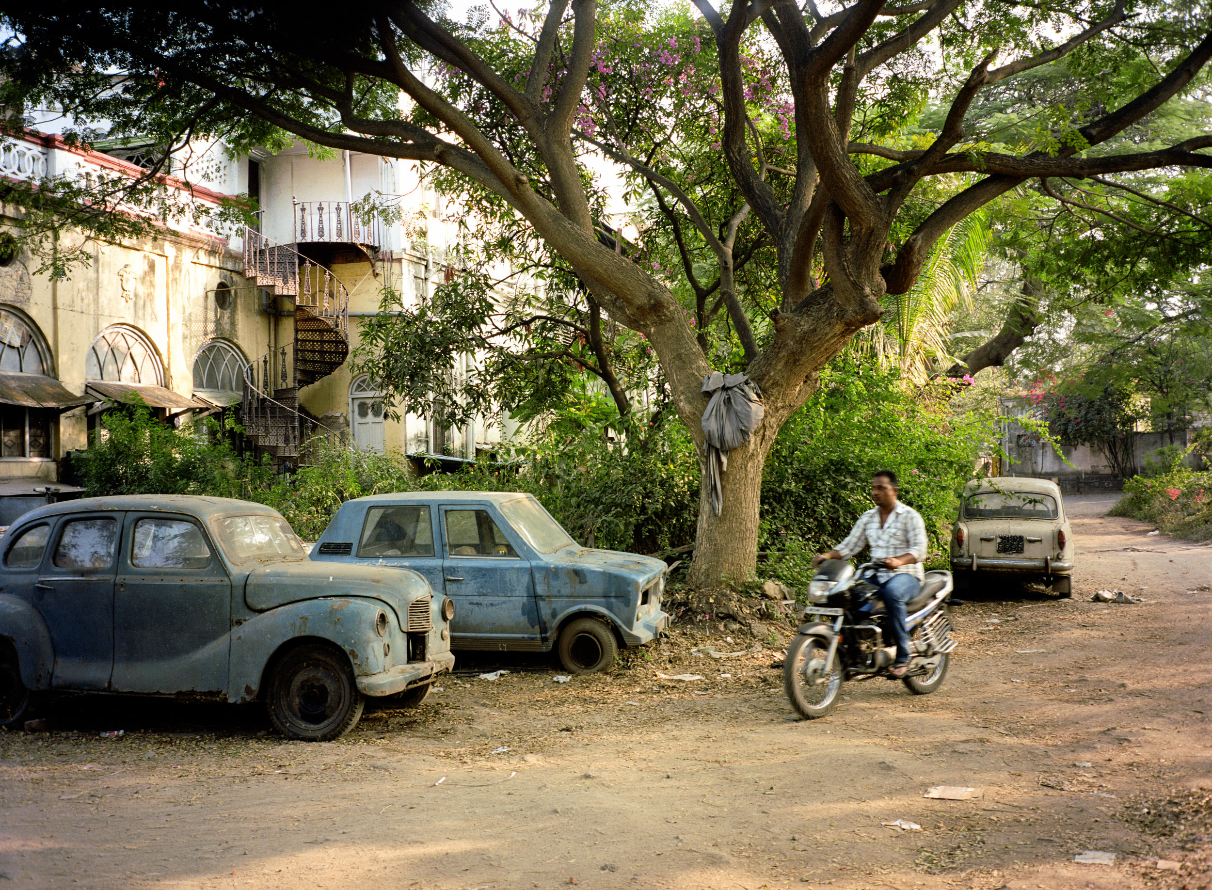 Backyard-layers-of-history-Pune-Maharashtra-India.jpg