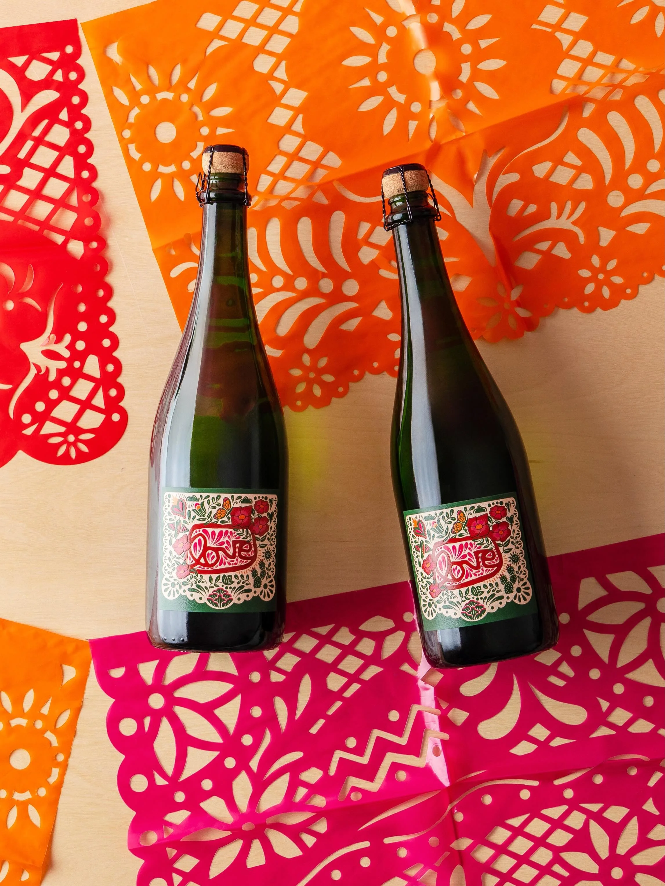 Thrilled to share that my art is on a wine bottle! @jwinery&rsquo;s LOVE Wine features my label design this year, a series founded by the incredible Alexandra Grant (@grantalexandra) and @grantloveproject with a mission to empower women and creativit