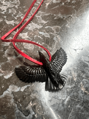 JET RAVEN NECKLACE — Narnia Vintage