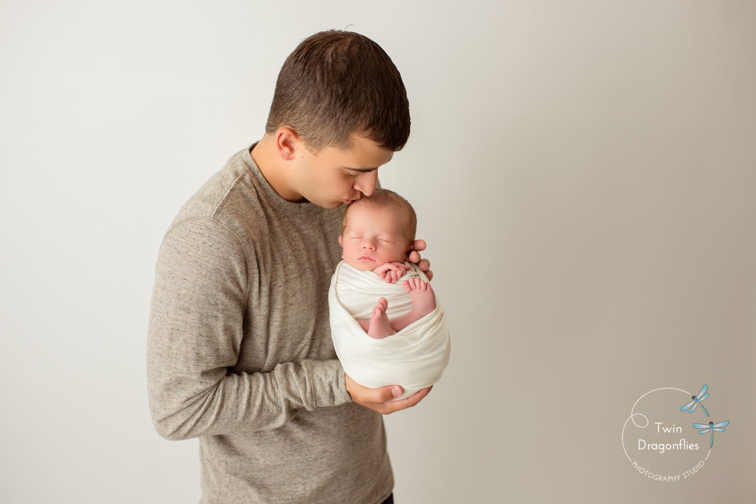 newborn-baby-photography-7.jpg