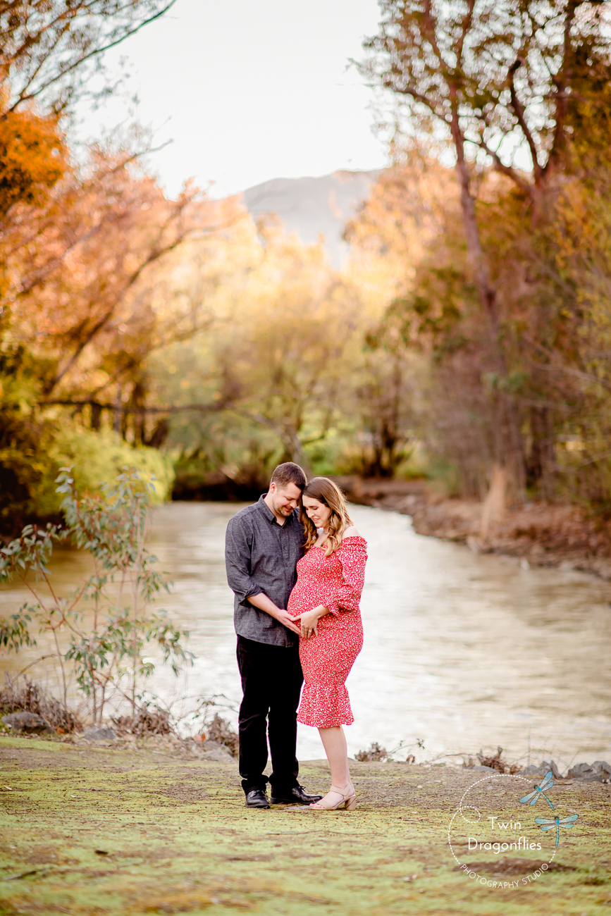 maternity photography session at golden hour in San Jose, Bay Area