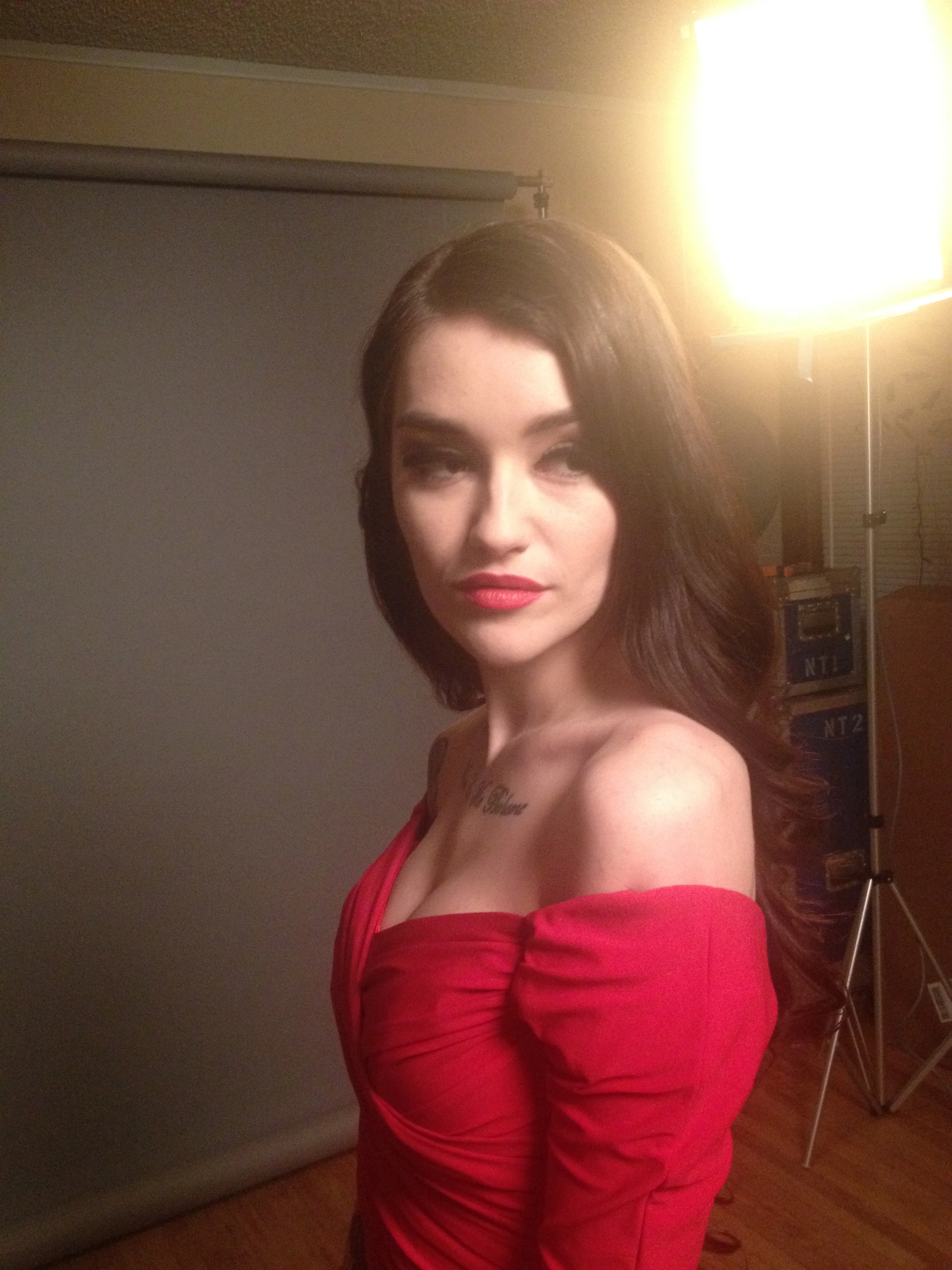 Behindthescenesglamour.jpg