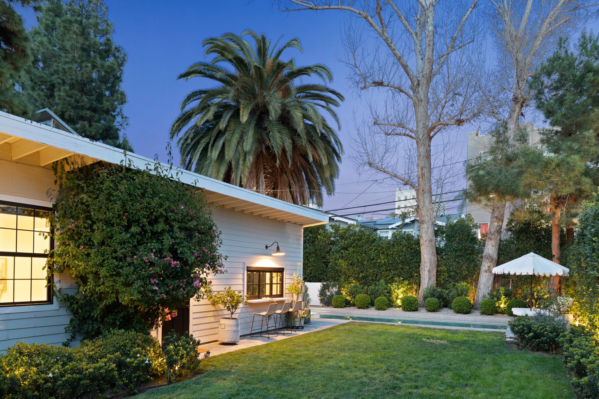 4-web-or-mls-548-s-van-ness-ave.jpg