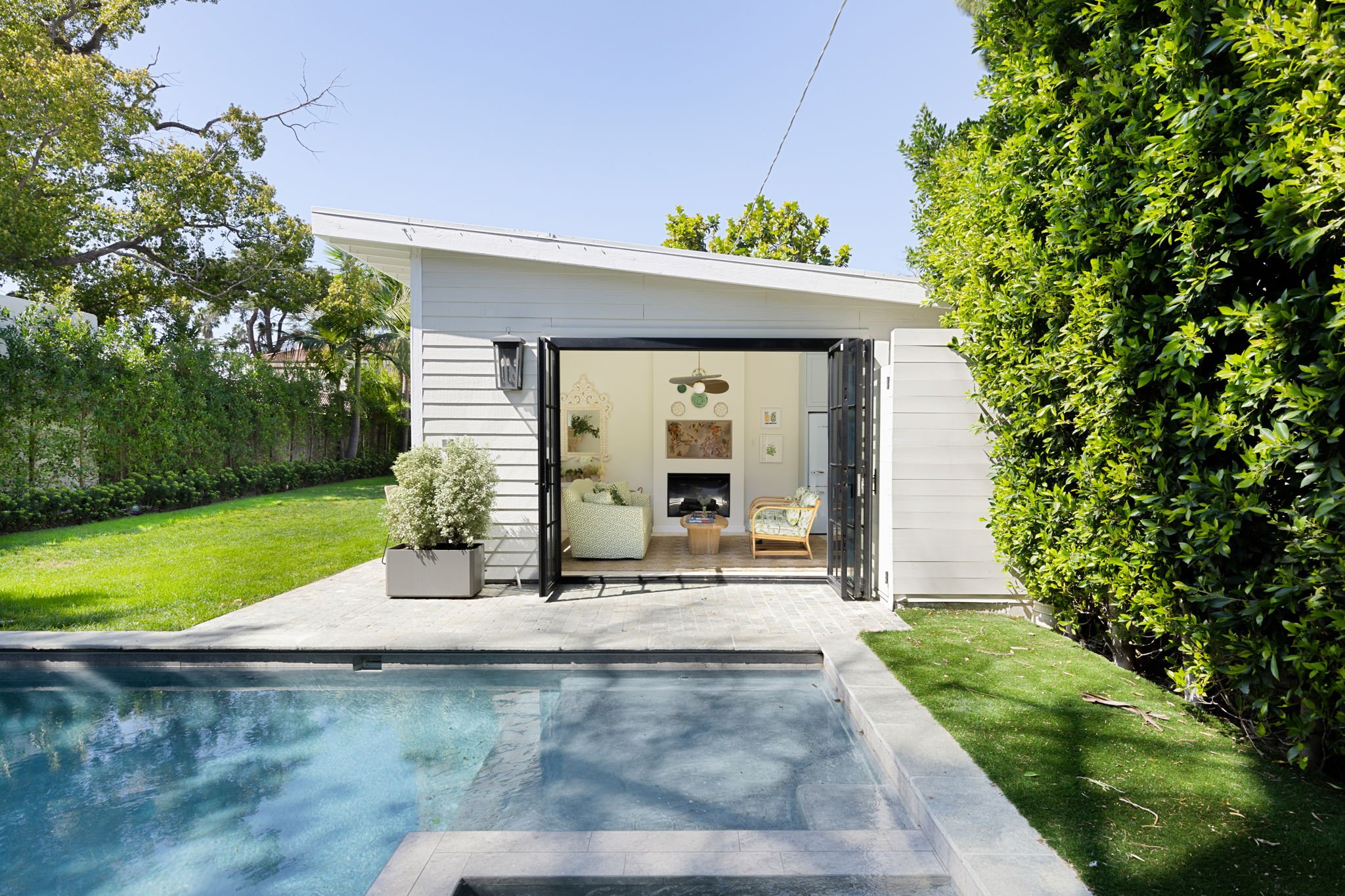 86-web-or-mls-548-s-van-ness-ave.jpg
