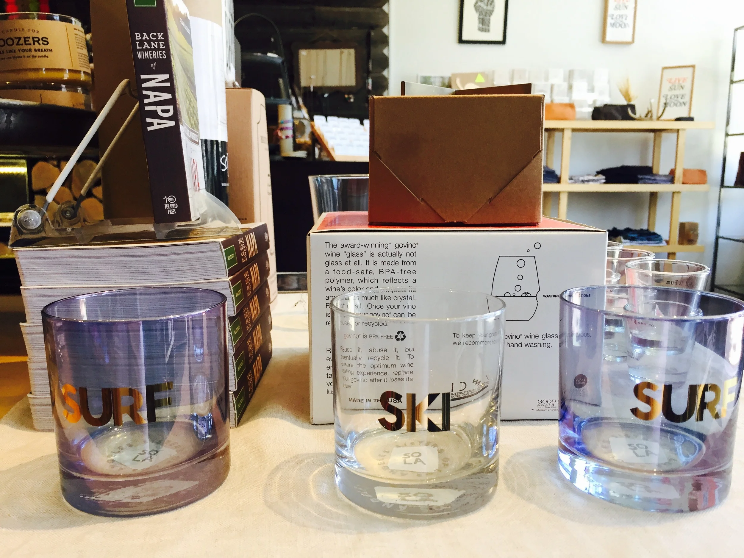 Sisters of Los Angeles / Unique city inspired gifts and modern memorabilia collection. From coast to coast, SoLA has designed glassware for Californiains who love the surf, the mountains and of course our freeways. If you need a gift for someone who has everything or a house warming gift, SoLA has plenty fun items to choose from for all occasions.