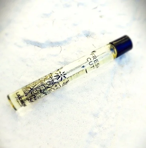 I absolutely adore this perfume!