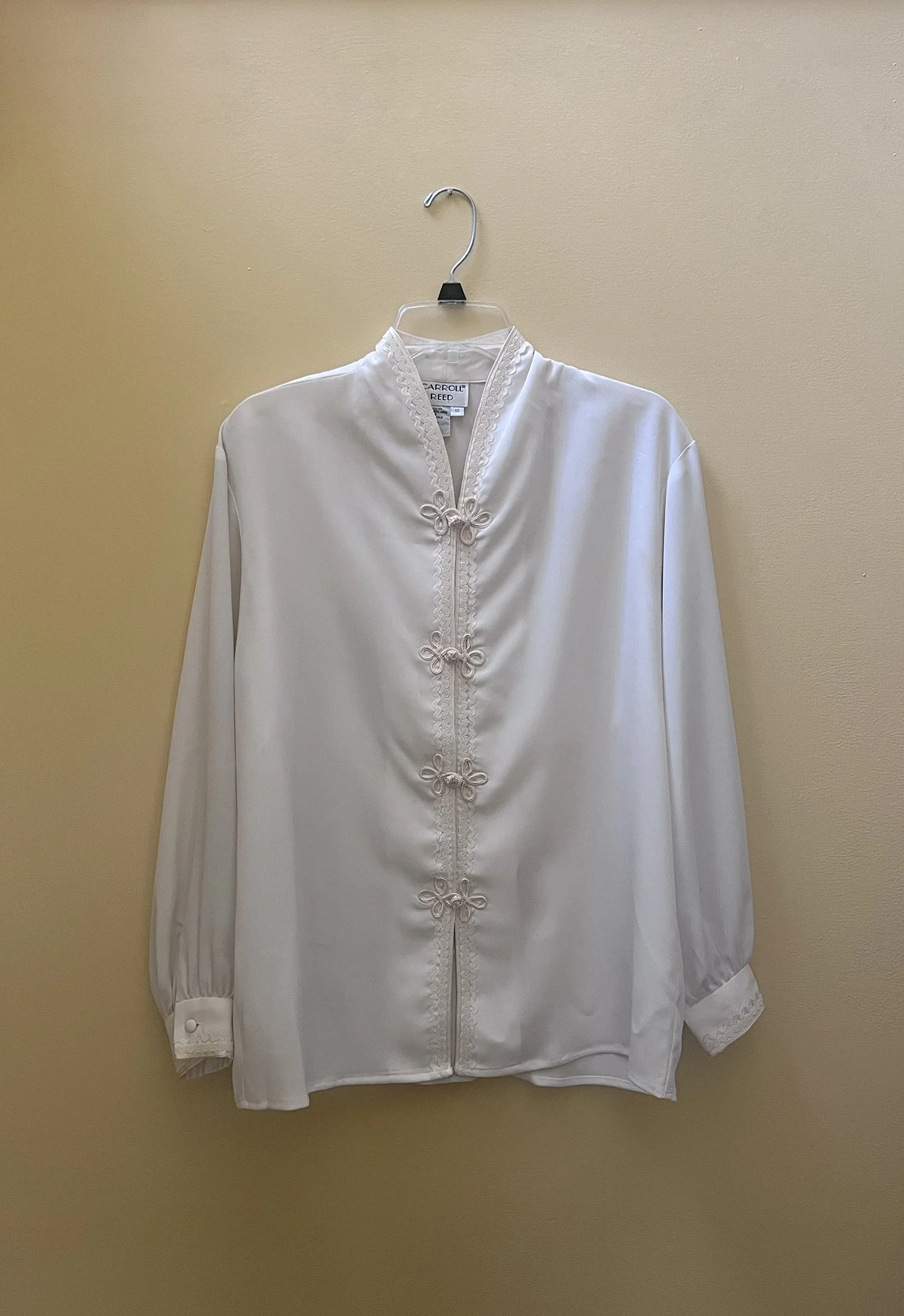 Carroll Reed Embroidered White Blouse
