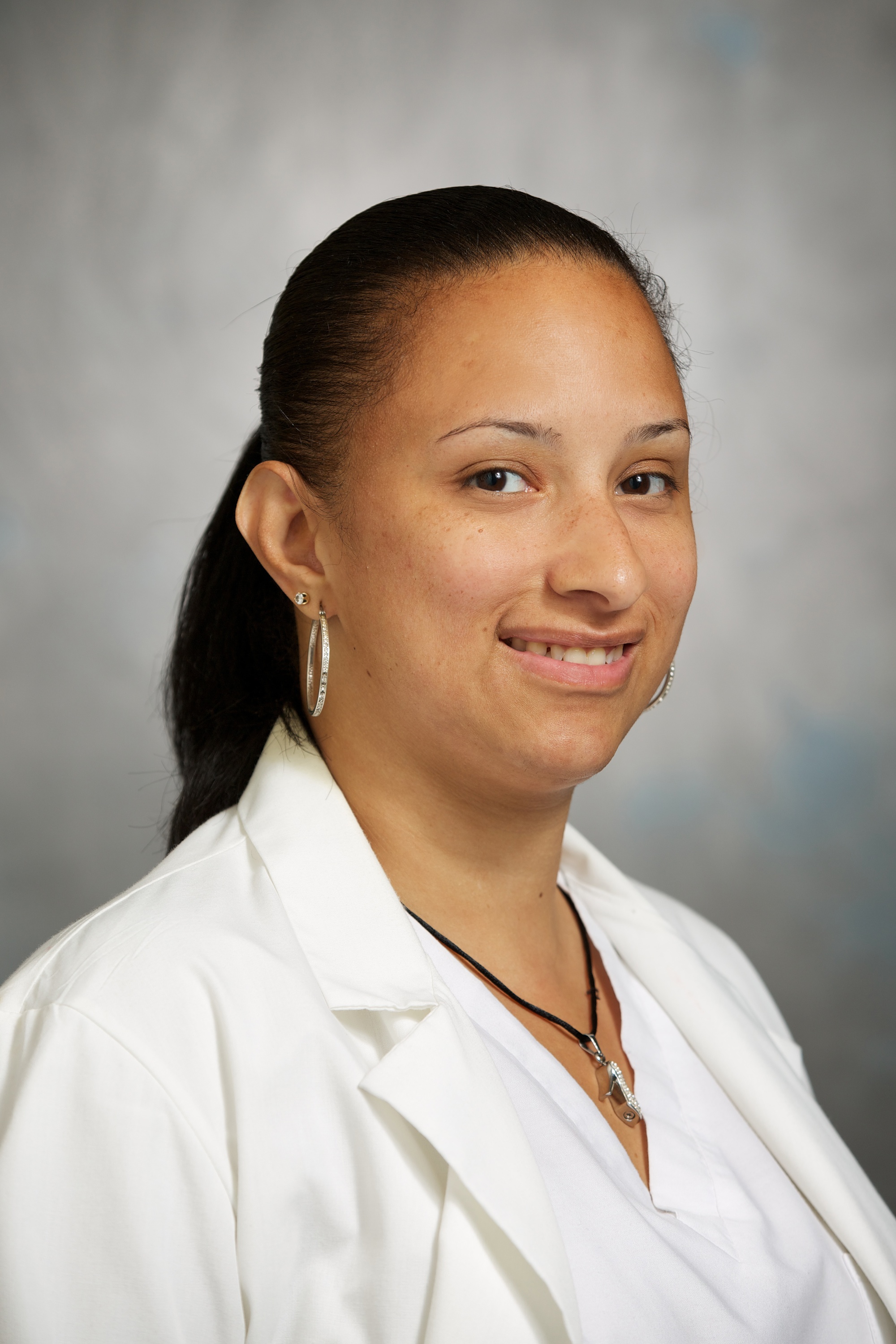 ANISSA ESPINO INSURANCE SPECIALIST "You should feel good about yourself, inside and out. My career is so rewarding because I get to help others do that on a daily basis." -Anissa