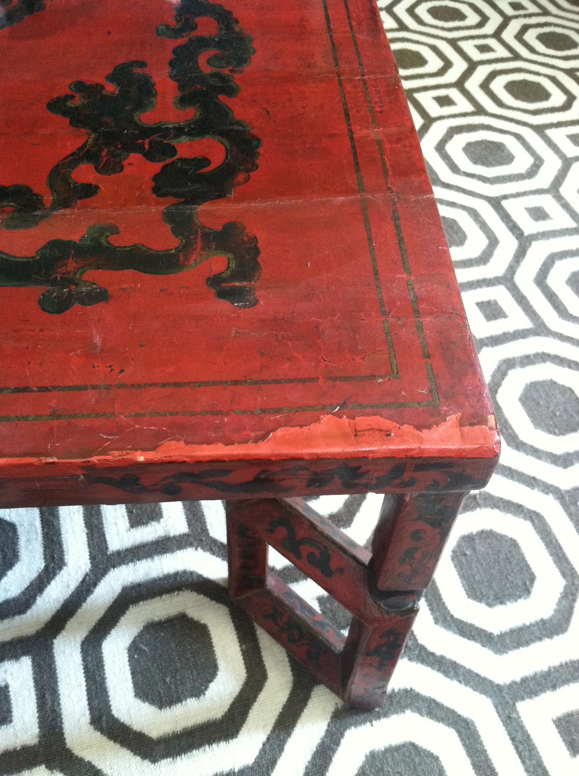  lacquer low table during restoration 