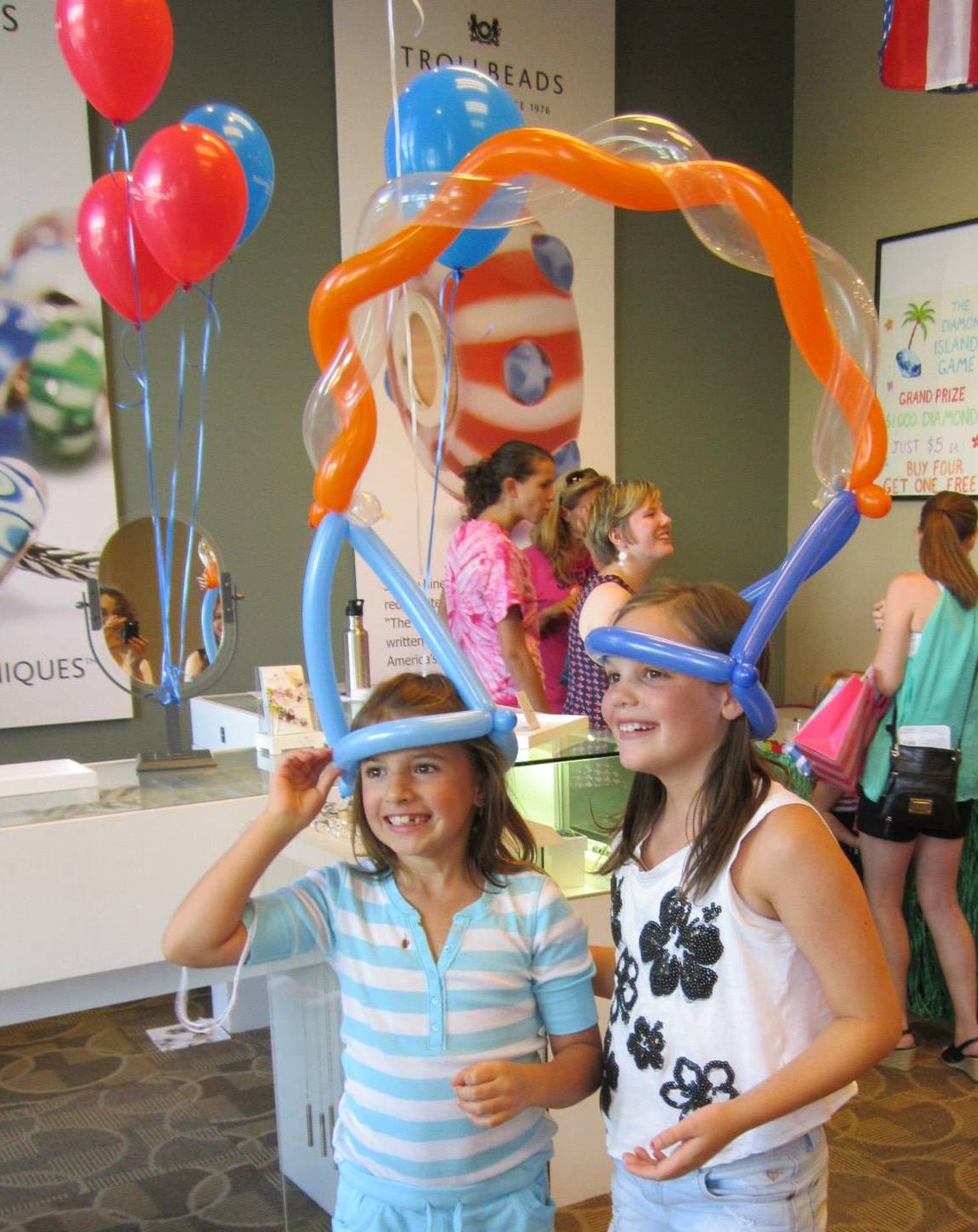 Two person balloon hat