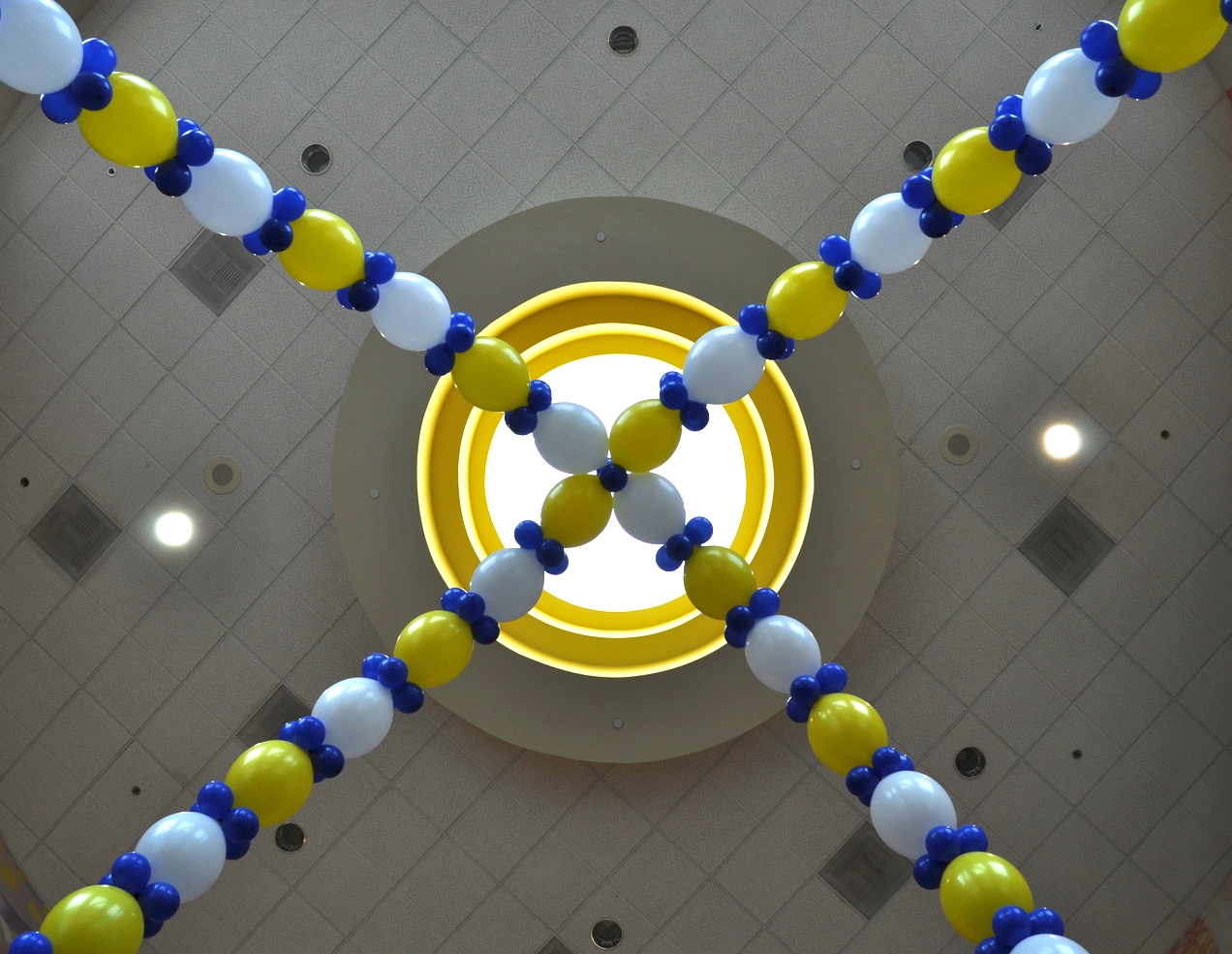 Balloon decor LA Fitness ceiling