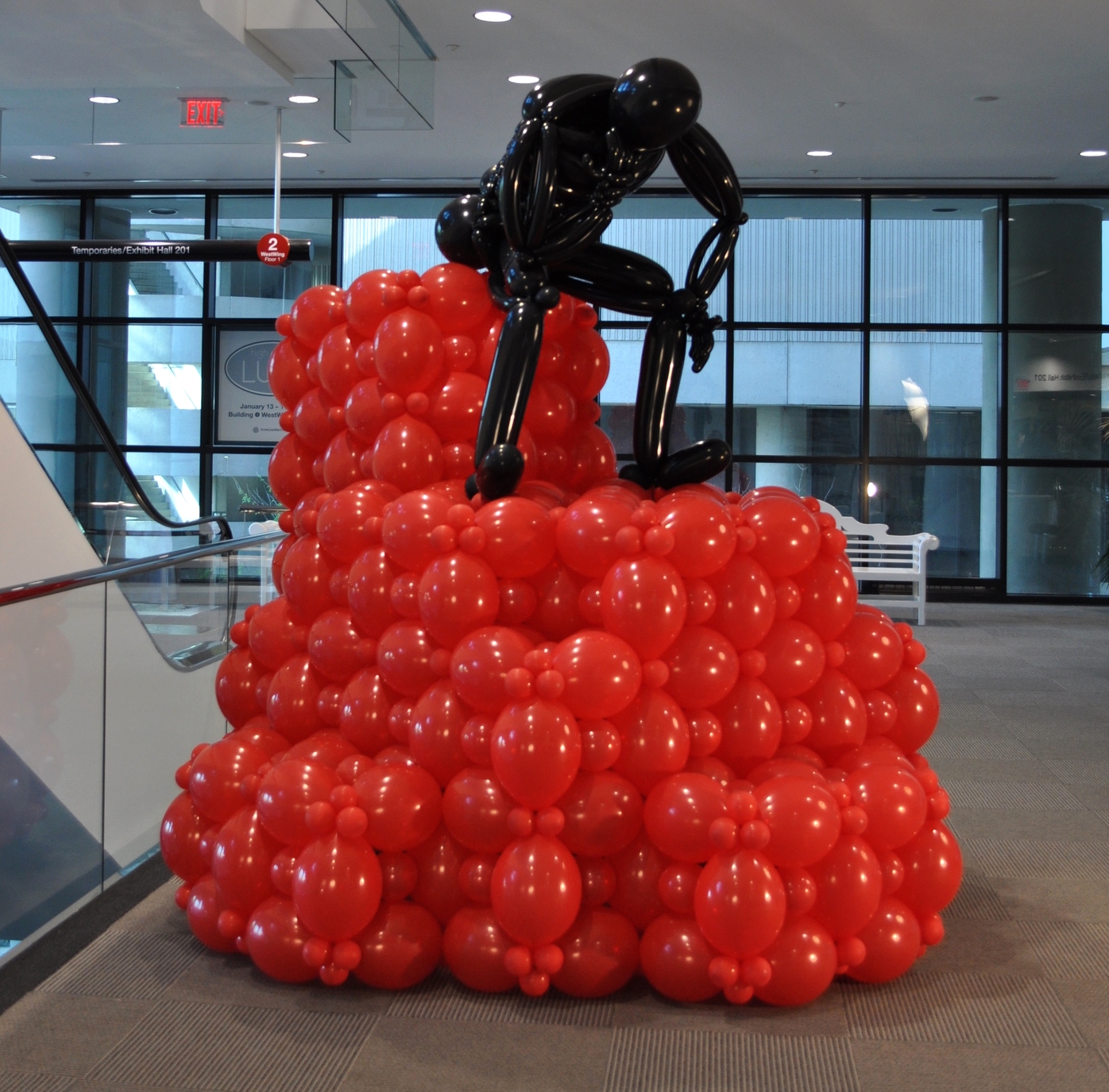 Auguste Rodin's "The Thinker" made from balloons