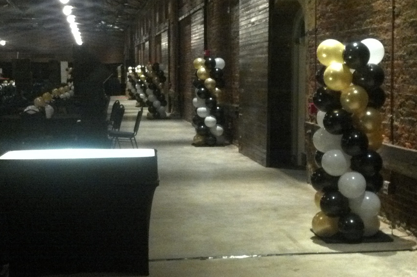 Venice themed prom balloon columns