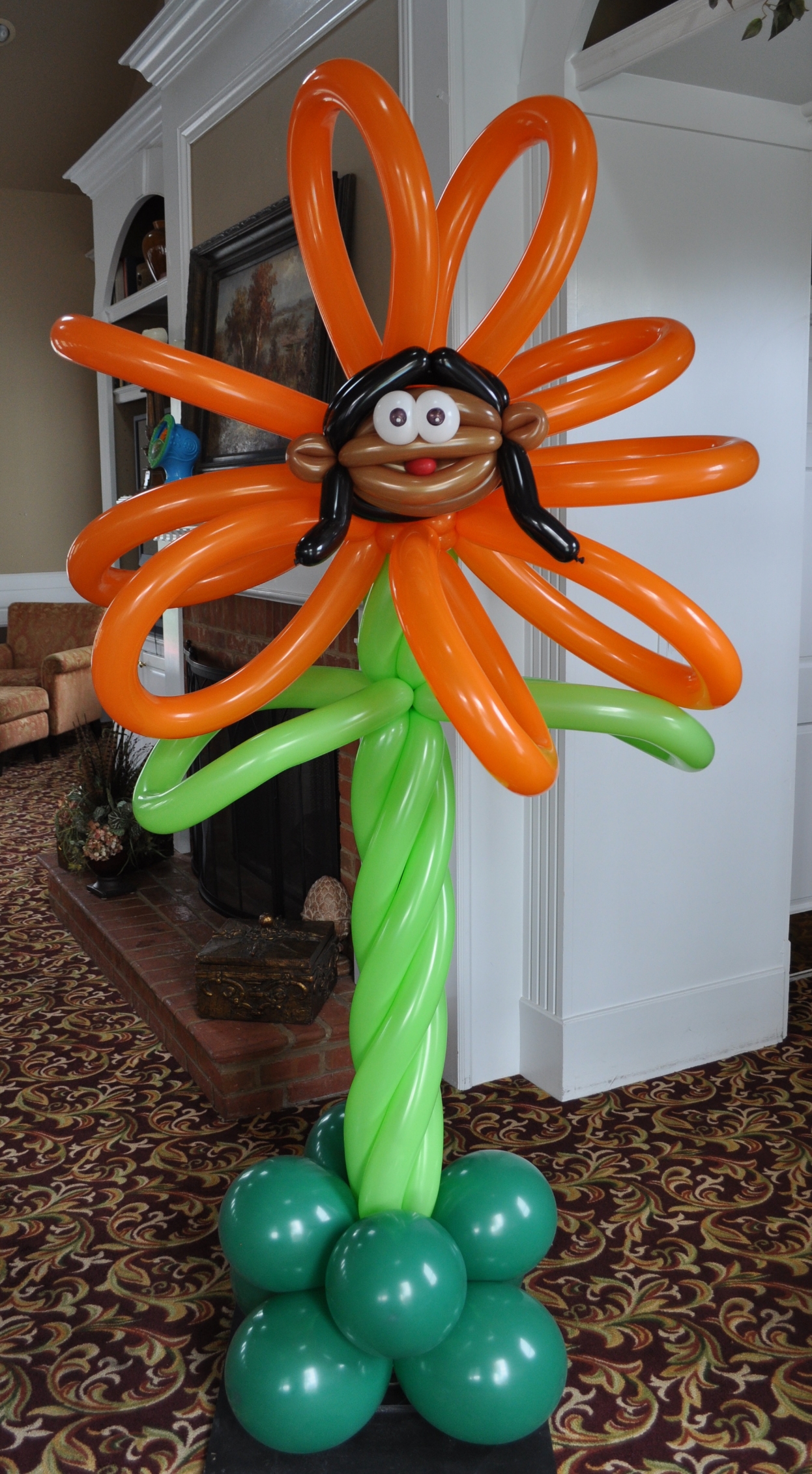 Alice in wonderland balloon orange talking flower