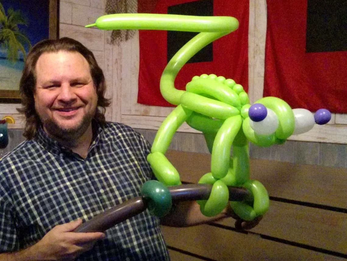 Periscope Requests on October 20th, 2015: Balloon apple, alligator, elephant, and turkey! Click here to replay.