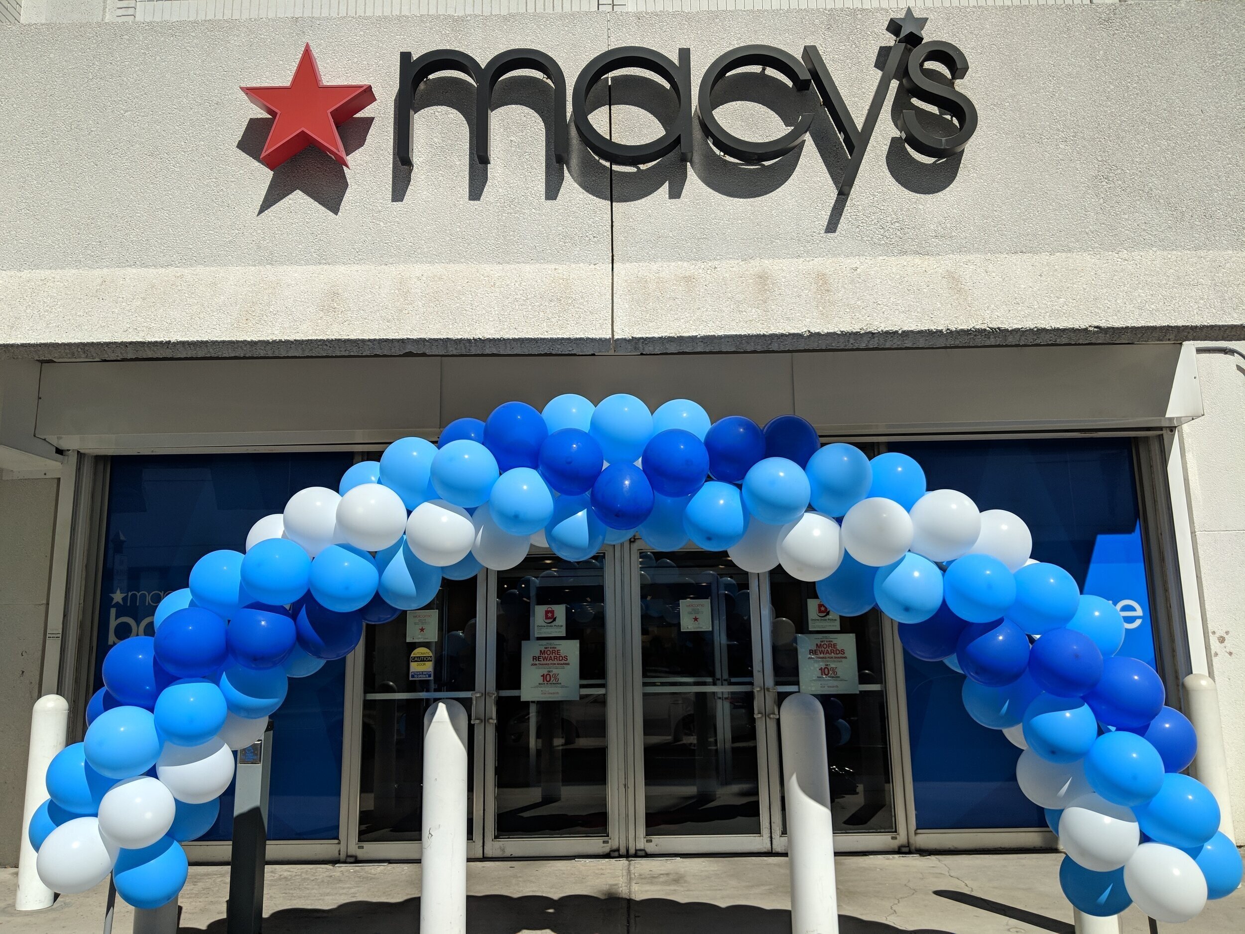 Macy's Balloon Arch