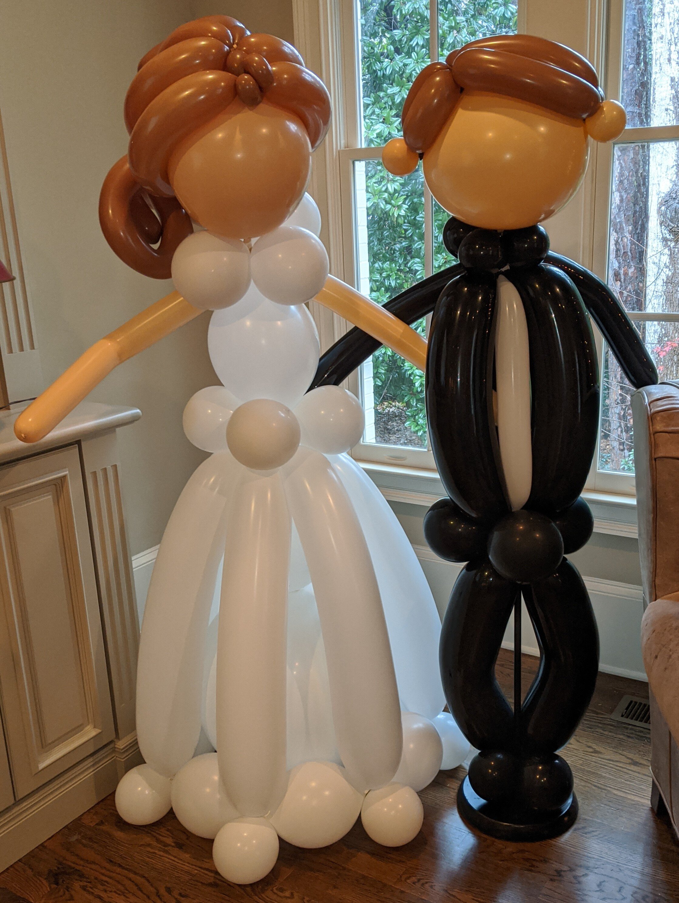 Balloon Bride and Groom