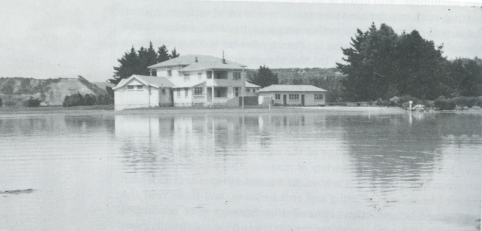 clubhouse in the flood 1941.PNG