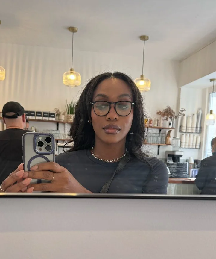 Makeup artist arriving in Paris for Parish Fashion Week.