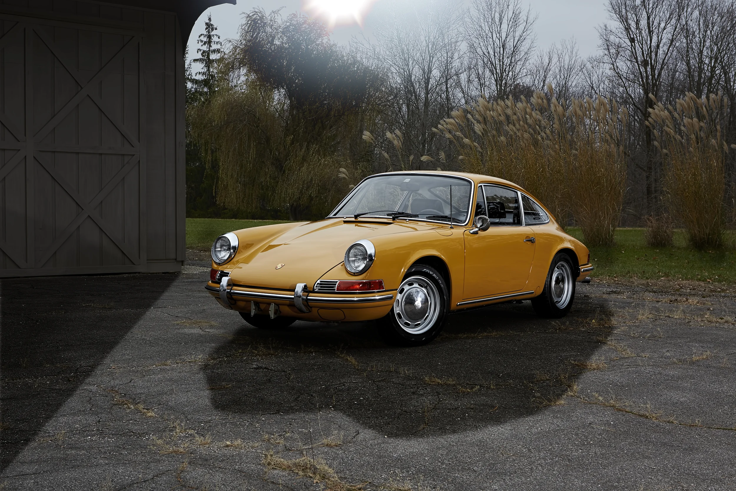 911T with shadow.jpg