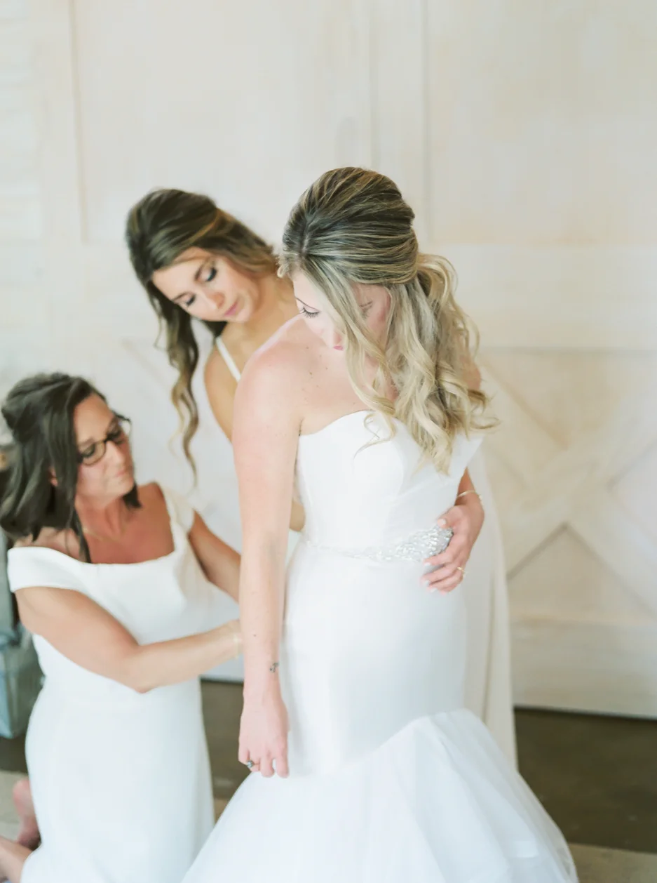 northcarolinacontemporaryrusticwedding