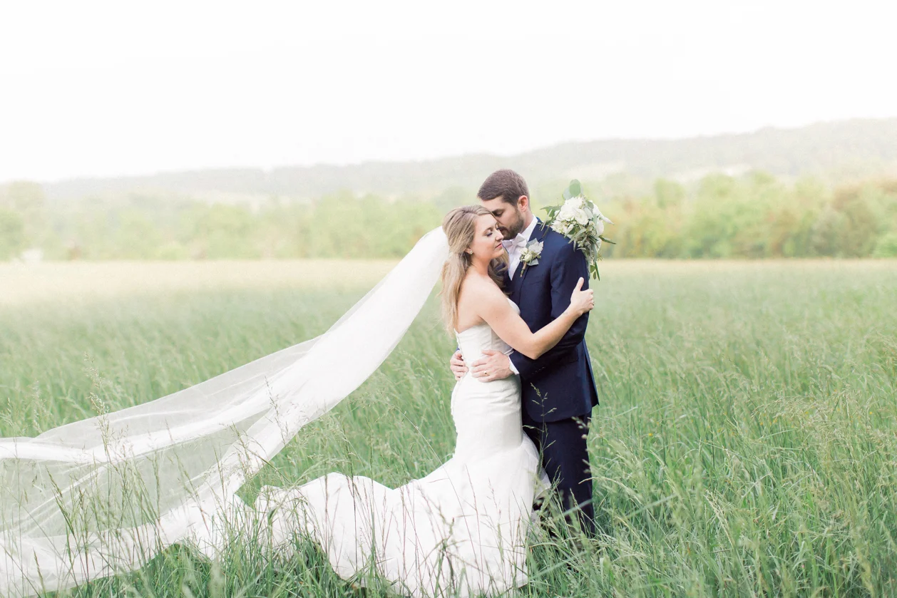 northcarolinacontemporaryrusticwedding