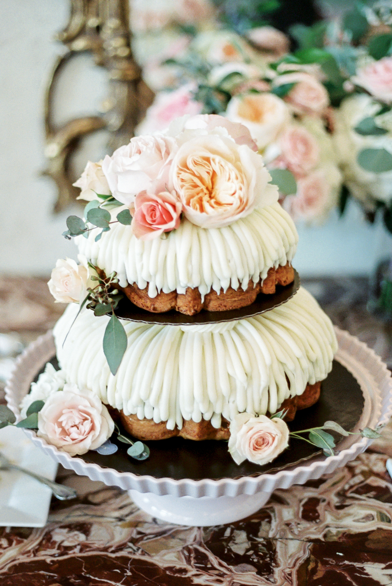 nothing bundt cake wedding cake