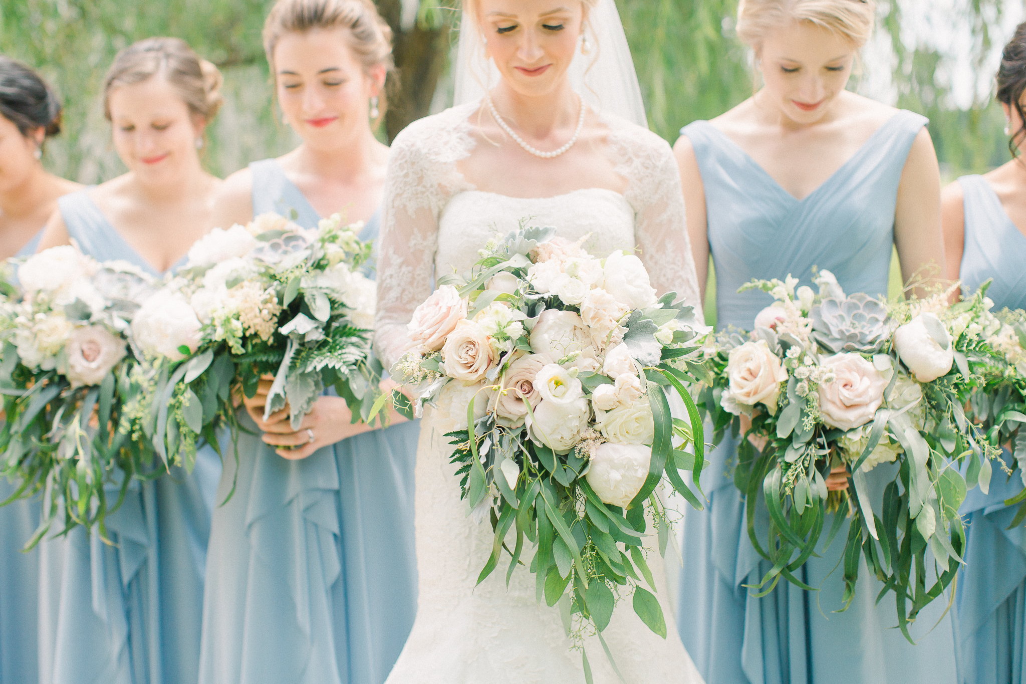bouquets with greenery ideas