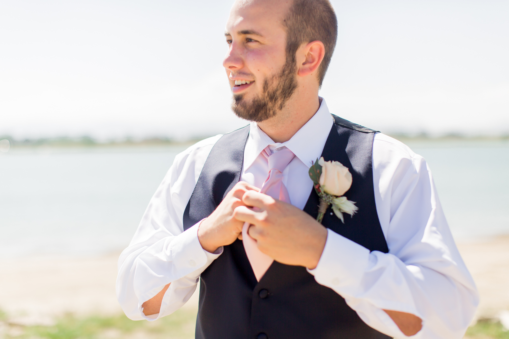 Groom's tie getting ready