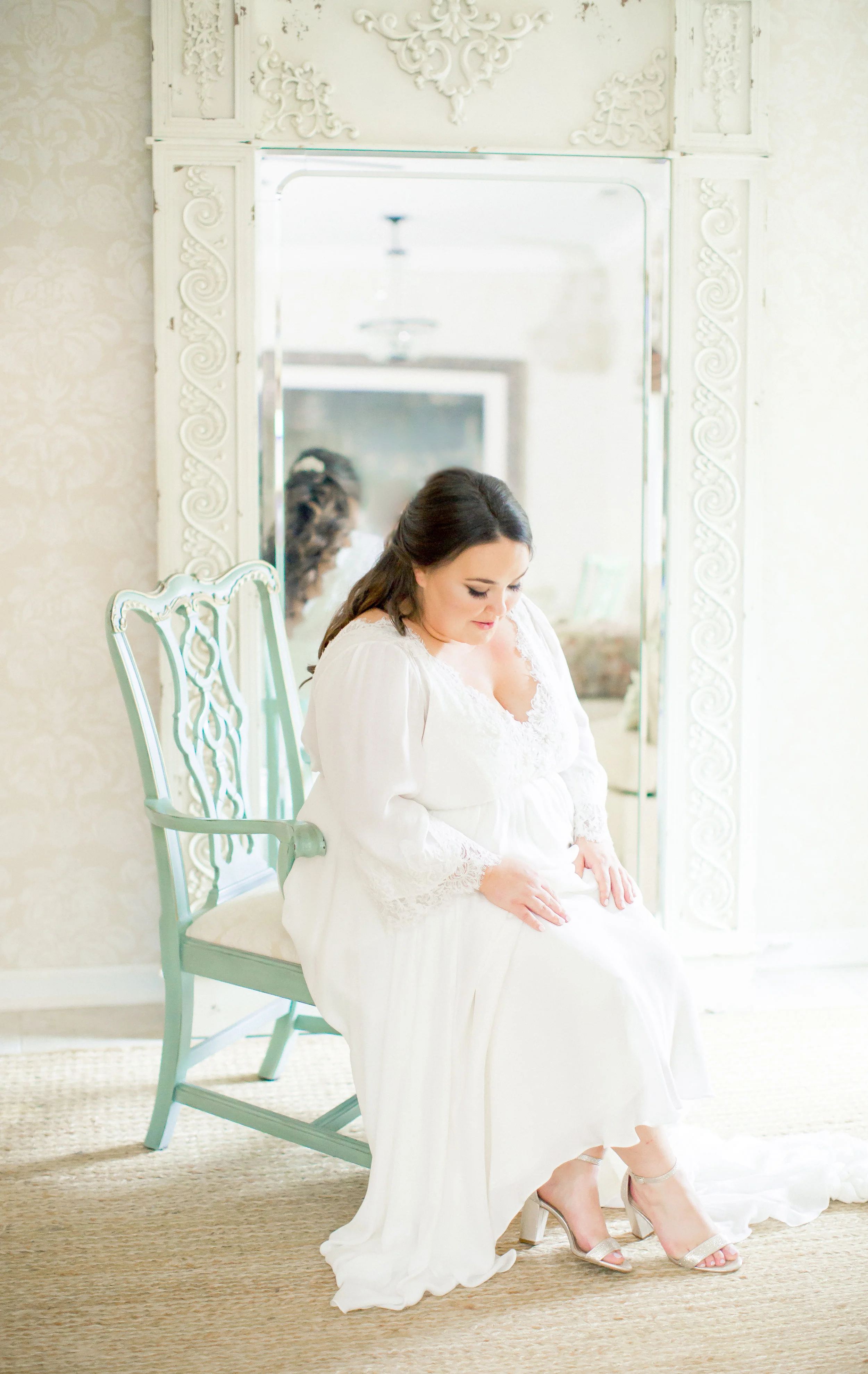 bride getting ready nc wedding venue