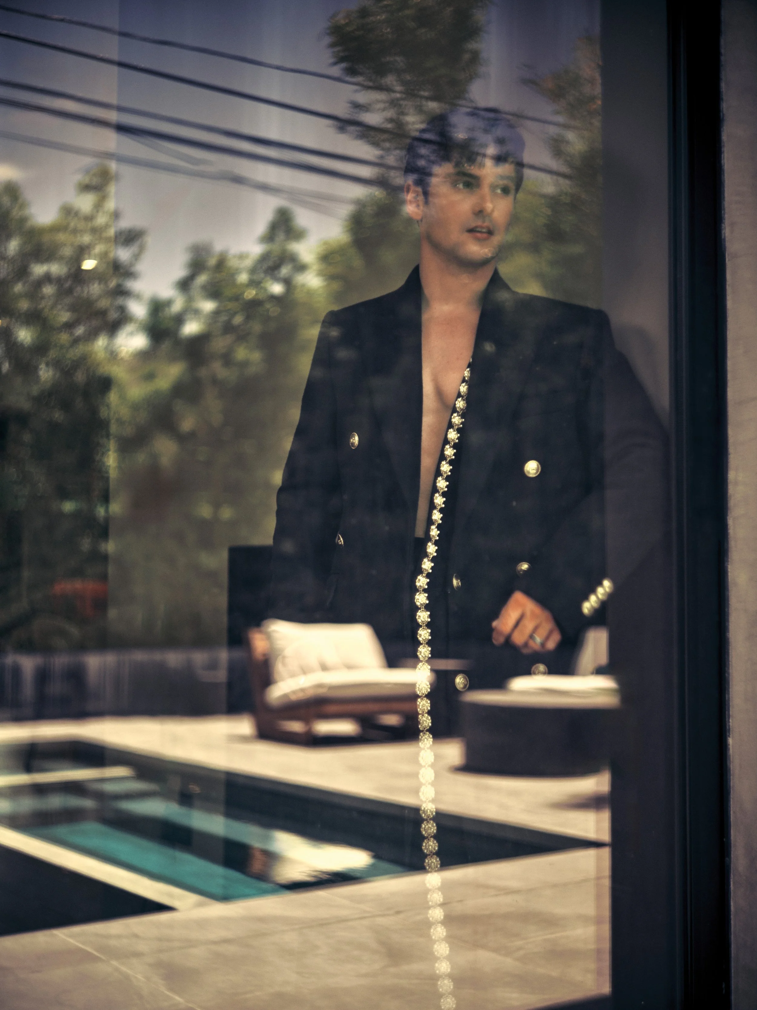 199_FLAUNT_MAGAZINE_FLEETING_TWILIGHT_TOM_DALEY_COVER_FLAUNT.COM_WEB1.jpg