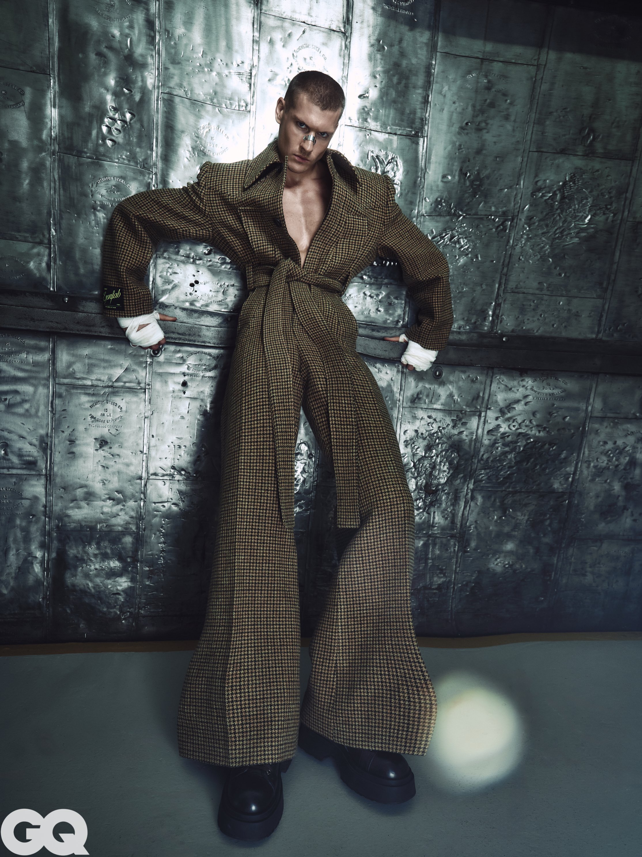 GQ portugal NY41447 copy 2.jpg